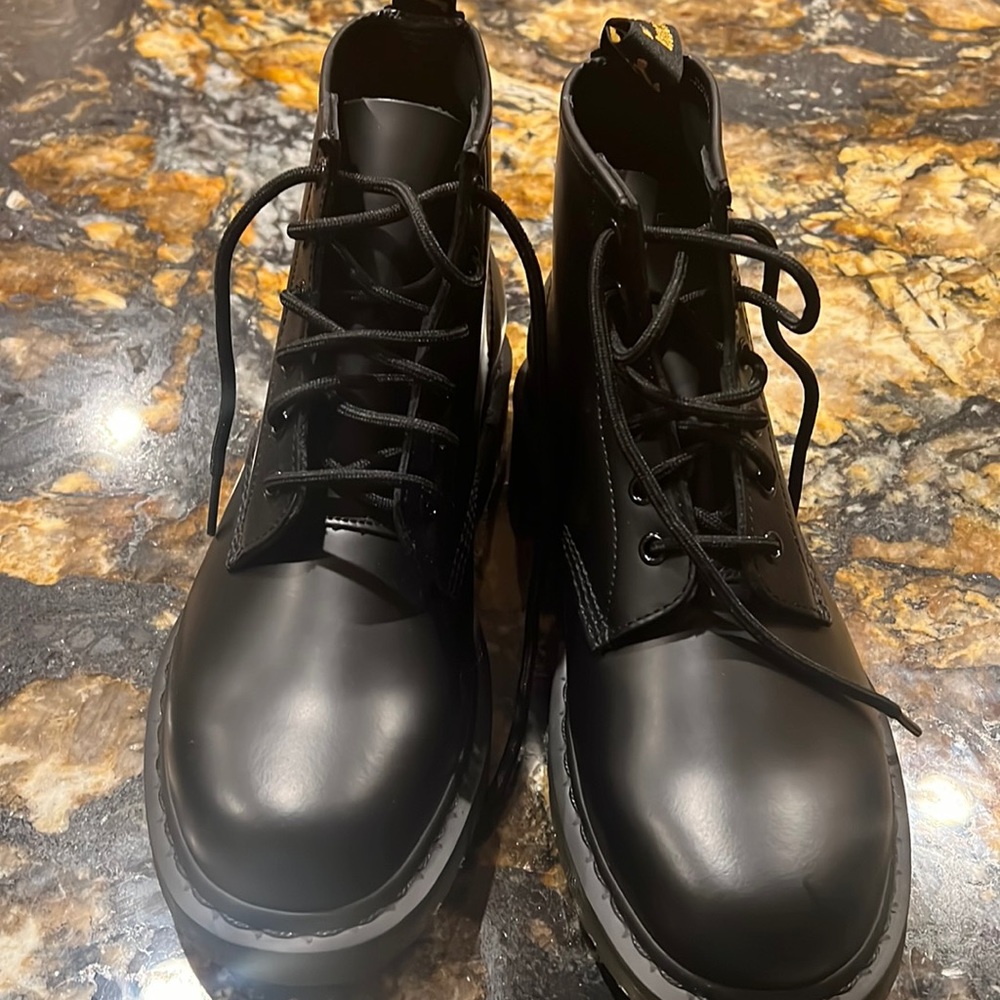 Dr. Martens women boots size 9